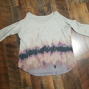 Cold shoulder 3/4 sleeve shirt